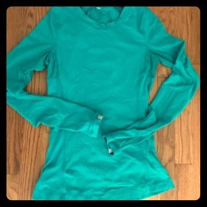 Lululemon Base runner top